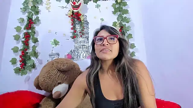 NataliaAndJulliam live sex cam