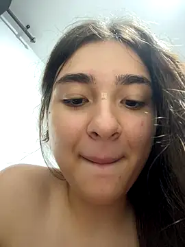 Valentina_ro live sex cam