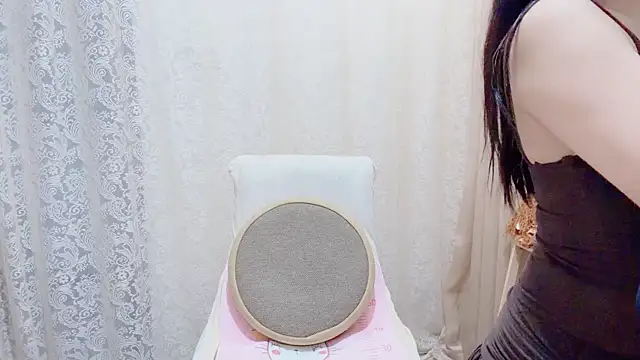 Rellababyy live sex cam