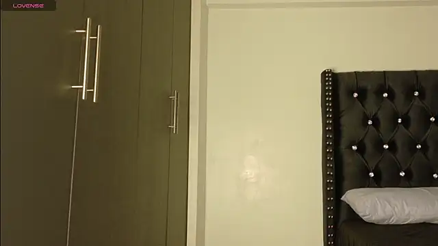 online_bestie live sex cam