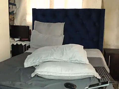 QUEENMANDYY live sex cam