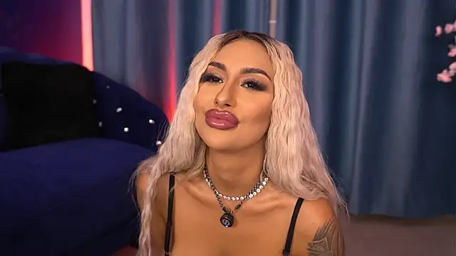 GoldenAmber live sex cam