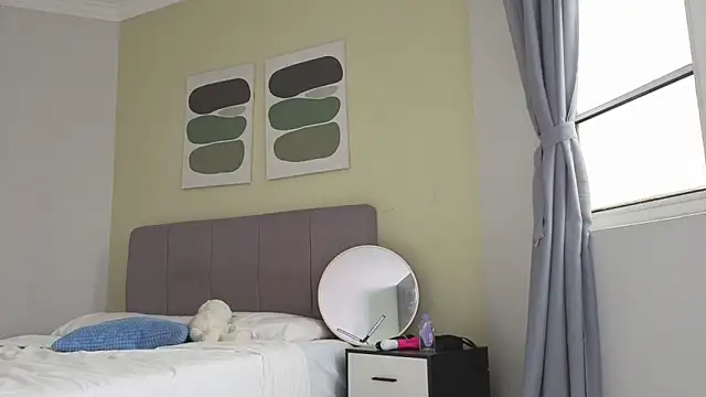 TammiLou live sex cam