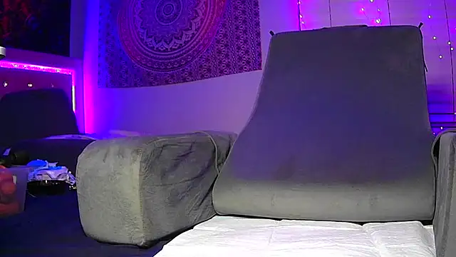 Tatithegoddess live sex cam