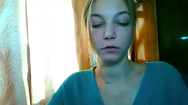 EmillyPlay live sex cam