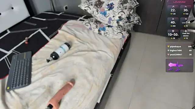 AlexxaSmall live sex cam