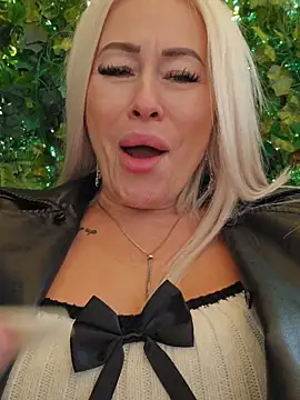 MILFBARBY live sex cam