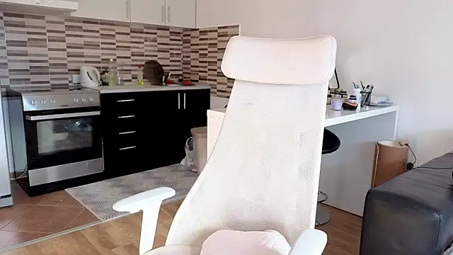 MiaRouge live sex cam