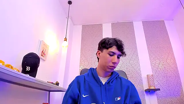 Nikolay_Gregori live sex cam