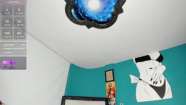 kinky_polar's Stripchat show and profile