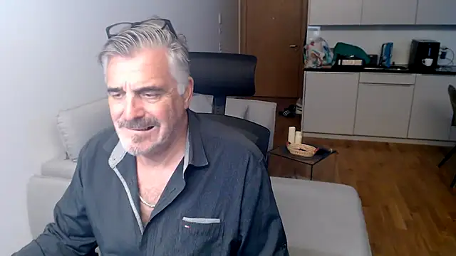 Budapest1958 live sex cam