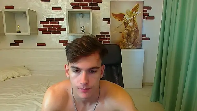 BradyFlint live sex cam