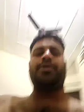 ITZ_GURU live sex cam