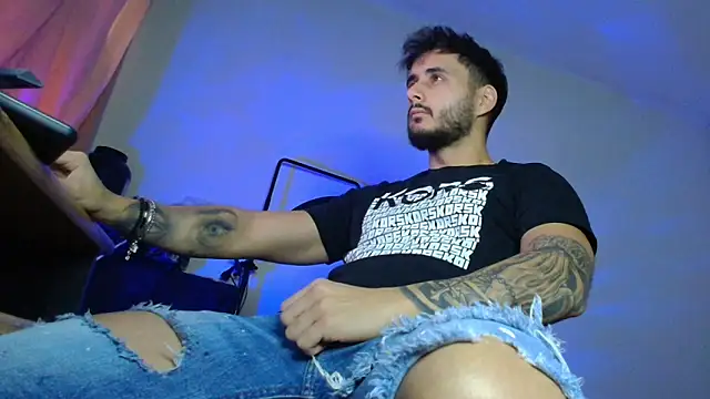 XanderCage99 live sex cam