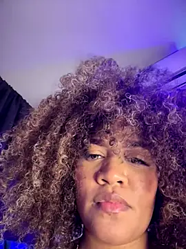 riri_brunnete live sex cam