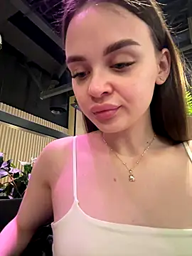 KristiRich live sex cam