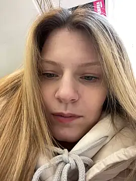 MaryHiggins live sex cam