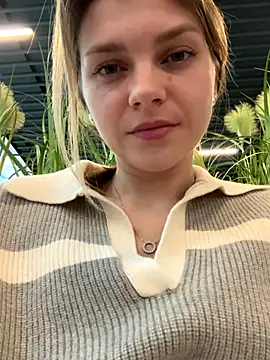 ValenciaShock live sex cam