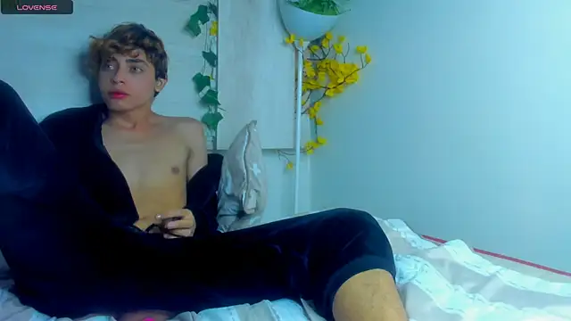 Twinkk_Guy live sex cam