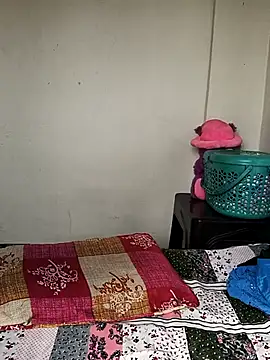 Shivani2002 live sex cam