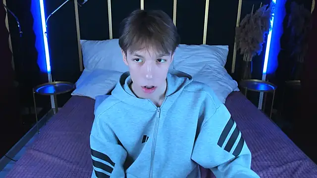 MarkBranston live sex cam