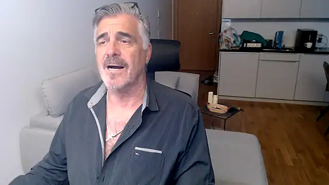 Budapest1958 live sex cam