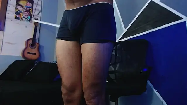 MagnusFrost's Stripchat show and profile