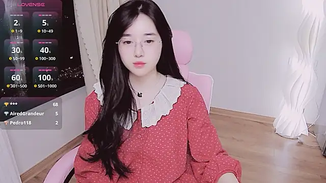 Miu-999 live sex cam