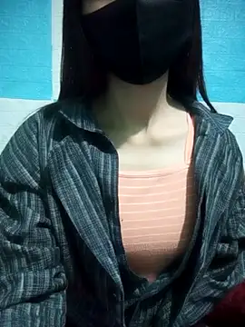 Donatella28 live sex cam