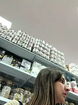 DoriDeluxe66 live sex cam