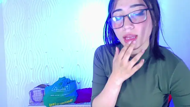 _Emmaa_Harper live sex cam