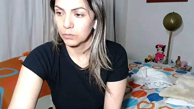 Chantal_hott live sex cam