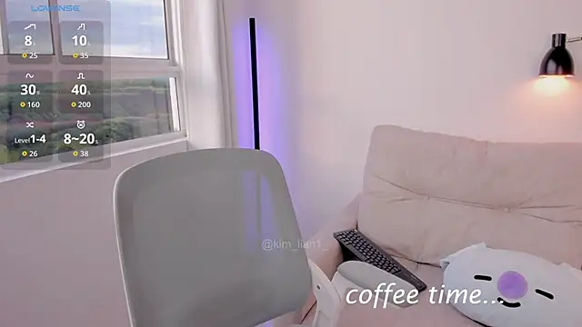 kim_lian21's Stripchat show and profile