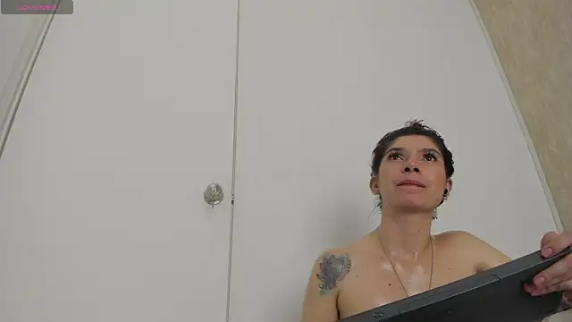 Alisson_Owen live sex cam