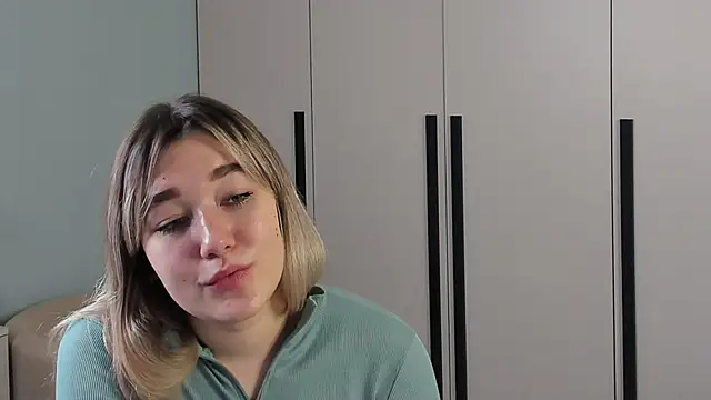 SharonEllis live sex cam