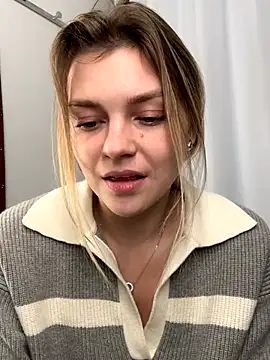 ValenciaShock live sex cam