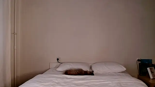 Milky___Way's Stripchat show and profile