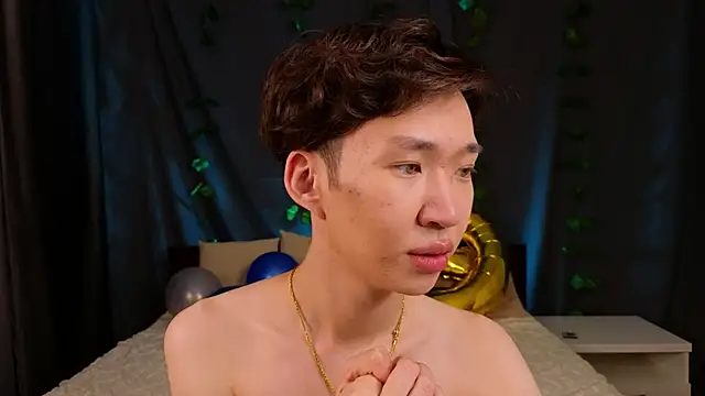 islendtakumi live sex cam