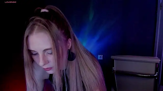 Aqualen's Stripchat show and profile