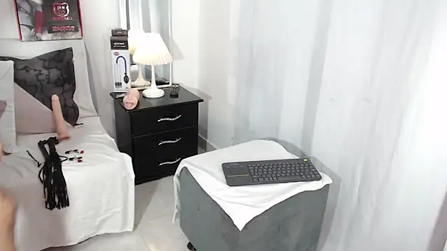 SaraaAdamss live sex cam