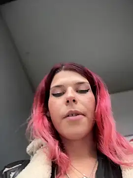 RiriRoseey live sex cam