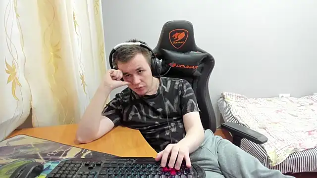 iliaskrislove live sex cam