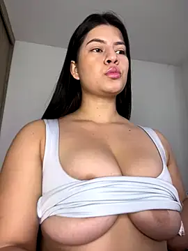 Saanvi21 live sex cam
