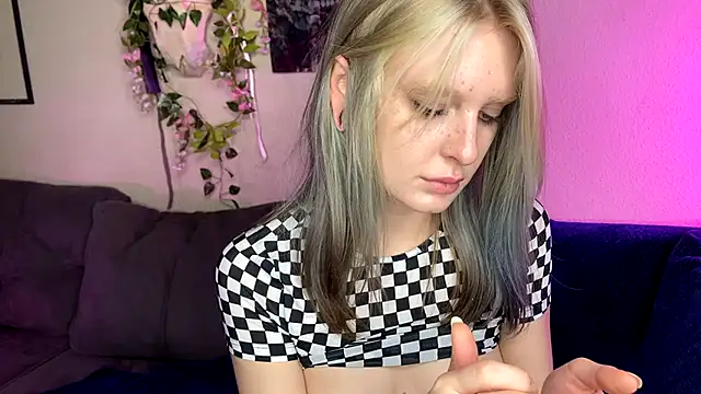 AriaRiver_x live sex cam