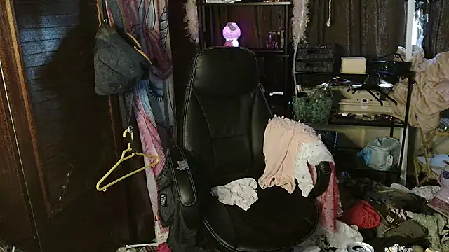 Ombeline1 live sex cam