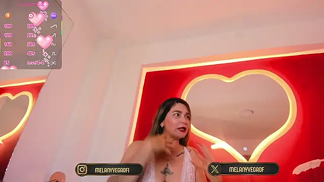 MelanyVegas live sex cam