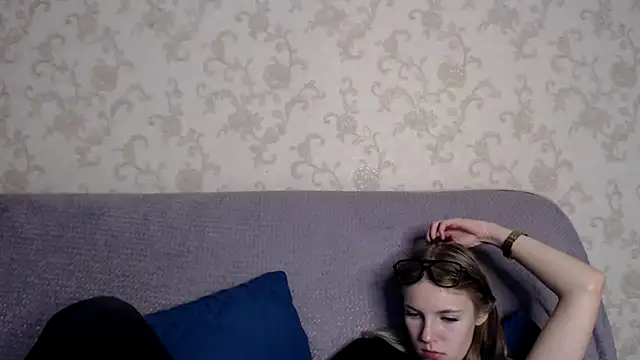 HitGyrl live sex cam