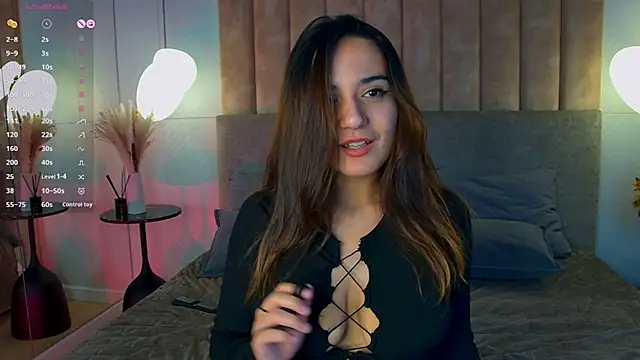 Gabriella_Wils's Stripchat show and profile