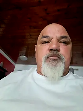 Newfiesausage1972 live sex cam