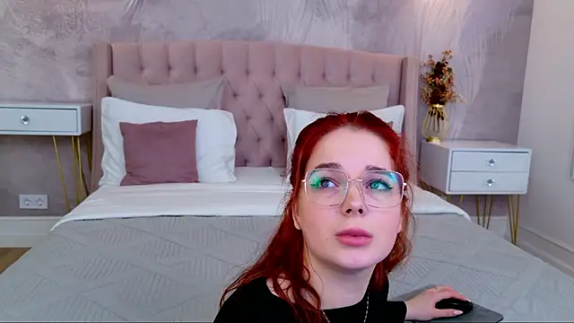 DeniseReese live sex cam